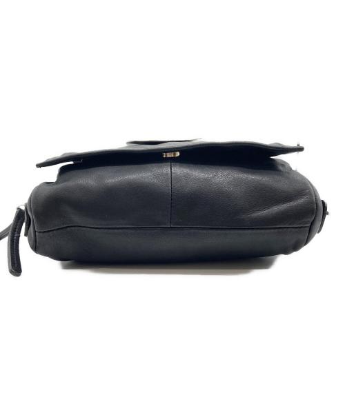 kawa-kawa（カワカワ）kawa-kawa (カワカワ) button ポシェット ブラックの古着・服飾アイテム