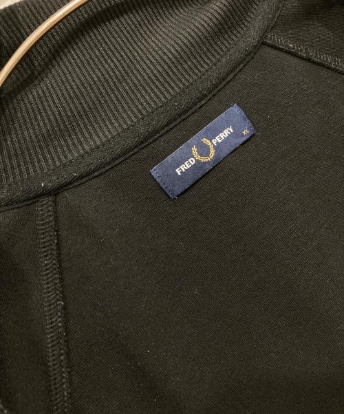 FRED PERRY（フレッドペリー）FRED PERRY (フレッドペリー) トラックジャケット ブラック サイズ:XLの古着・服飾アイテム
