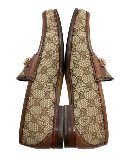 GUCCI（グッチ）GUCCI (グッチ) PALACE (パレス) Pチャーム ホースビットローファー ベージュ サイズ:9の古着・服飾アイテム