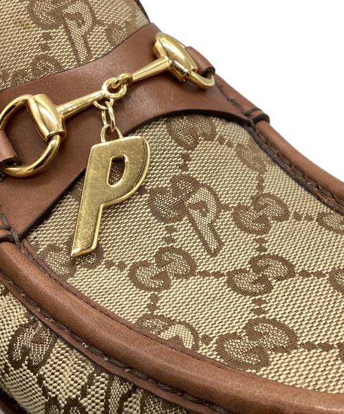 GUCCI（グッチ）GUCCI (グッチ) PALACE (パレス) Pチャーム ホースビットローファー ベージュ サイズ:9の古着・服飾アイテム