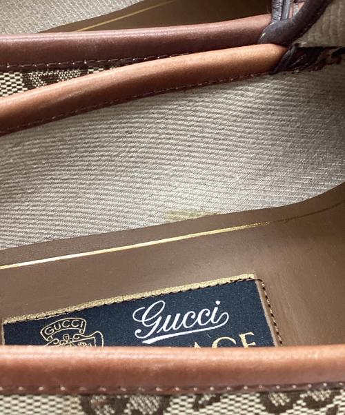 GUCCI（グッチ）GUCCI (グッチ) PALACE (パレス) Pチャーム ホースビットローファー ベージュ サイズ:9の古着・服飾アイテム