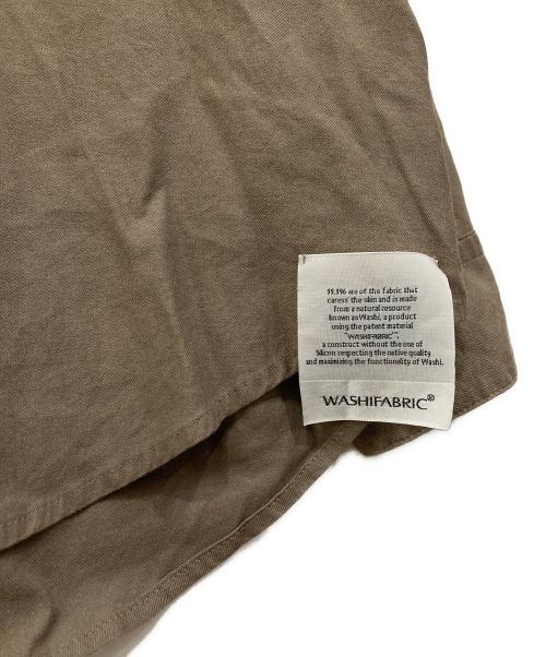 UNDERSON UNDERSON（アンダーソンアンダーソン）UNDERSON UNDERSON (アンダーソンアンダーソン) 和紙レーヨンサテンシャツ ベージュ サイズ:1の古着・服飾アイテム