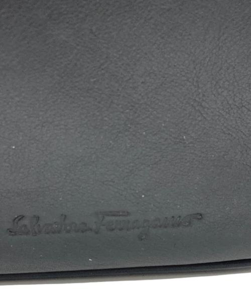 Salvatore Ferragamo（サルヴァトーレ フェラガモ）Salvatore Ferragamo (サルヴァトーレ フェラガモ) ショルダーバッグ ブラックの古着・服飾アイテム