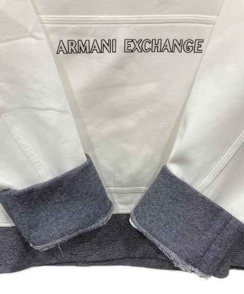 ARMANI EXCHANGE（アルマーニ エクスチェンジ）ARMANI EXCHANGE (アルマーニ エクスチェンジ) AXロゴ フーデッドスウェットプルオーバー ホワイト サイズ:Lの古着・服飾アイテム