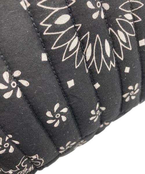 MALUS（マリュス）MALUS (マリュス) Bandana quilting shoulder bag / バンダナ キルティング ショルダーバッグ ブラックの古着・服飾アイテム