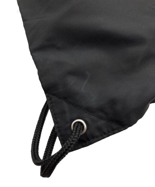 SUPREME（シュプリーム）Supreme (シュプリーム) ナップサック ブラックの古着・服飾アイテム