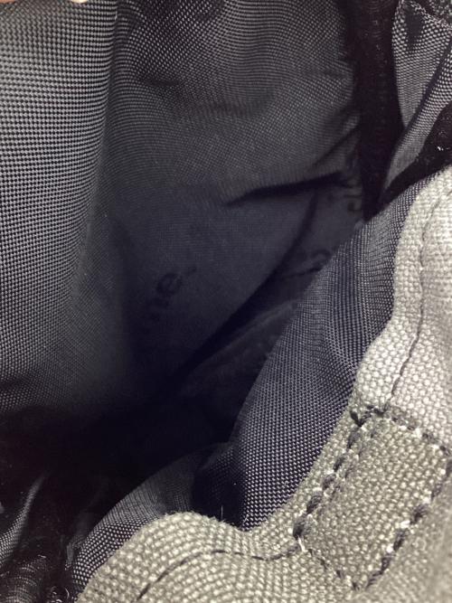 SUPREME（シュプリーム）Supreme (シュプリーム) ショルダーポーチ グレーの古着・服飾アイテム