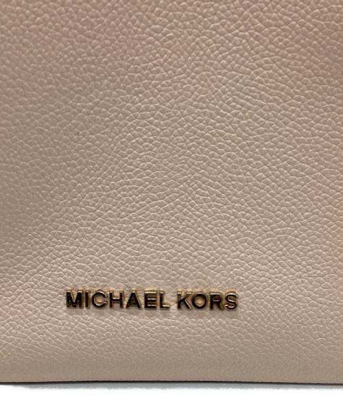 MICHAEL KORS（マイケル・コース）MICHAEL KORS (マイケル・コース) ショルダーバッグ ピンクの古着・服飾アイテム