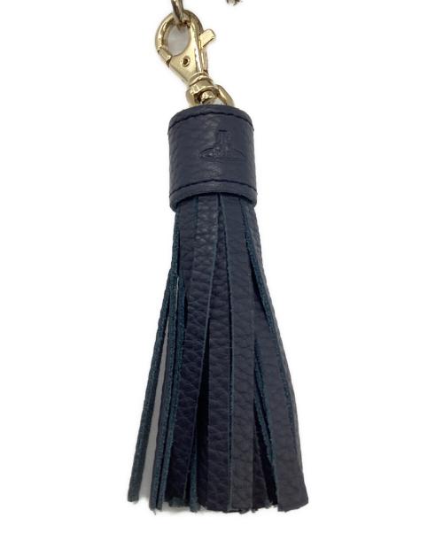 Vivienne Westwood（ヴィヴィアンウエストウッド）Vivienne Westwood (ヴィヴィアンウエストウッド) タッセルチャーム付き長財布 グレーの古着・服飾アイテム