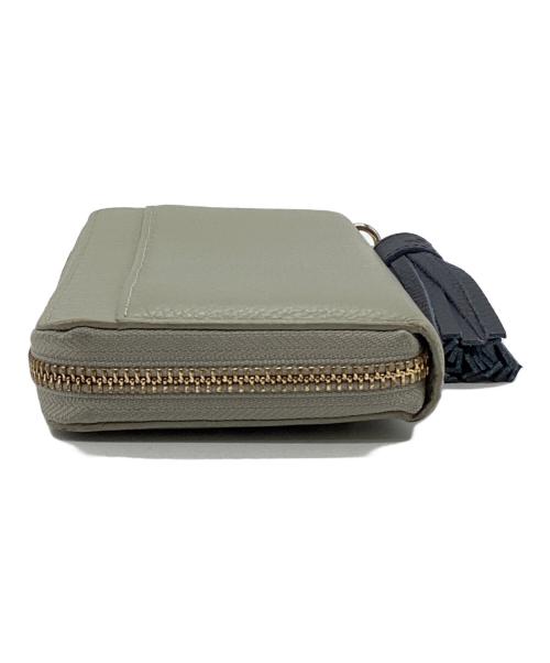 Vivienne Westwood（ヴィヴィアンウエストウッド）Vivienne Westwood (ヴィヴィアンウエストウッド) タッセルチャーム付き長財布 グレーの古着・服飾アイテム