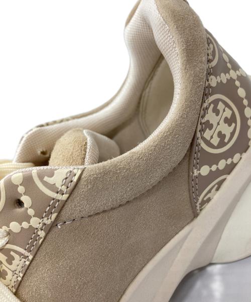 TORY BURCH（トリーバーチ）TORY BURCH (トリーバーチ) グッドラックトレーナースニーカー ベージュ サイズ:SIZE 7 1/2の古着・服飾アイテム