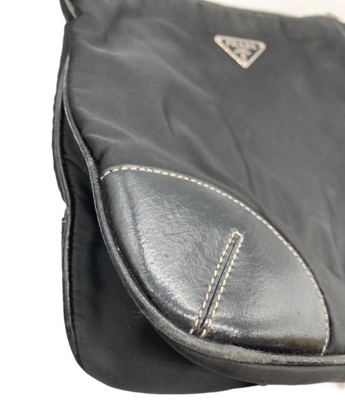 PRADA（プラダ）PRADA (プラダ) ナイロンショルダーバッグ ブラックの古着・服飾アイテム