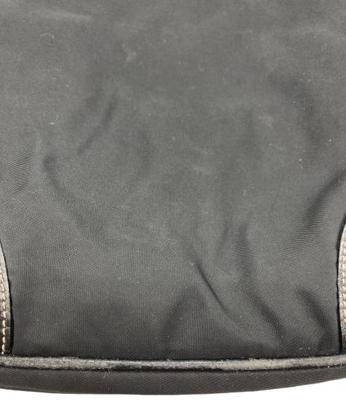 PRADA（プラダ）PRADA (プラダ) ナイロンショルダーバッグ ブラックの古着・服飾アイテム