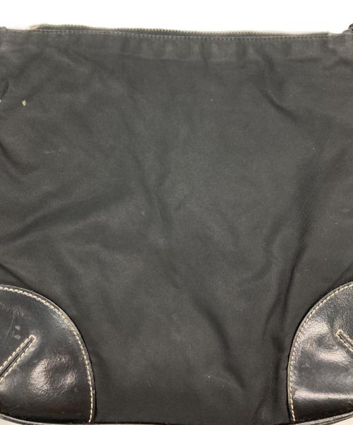 PRADA（プラダ）PRADA (プラダ) ナイロンショルダーバッグ ブラックの古着・服飾アイテム