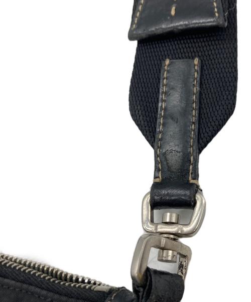 PRADA（プラダ）PRADA (プラダ) ナイロンショルダーバッグ ブラックの古着・服飾アイテム