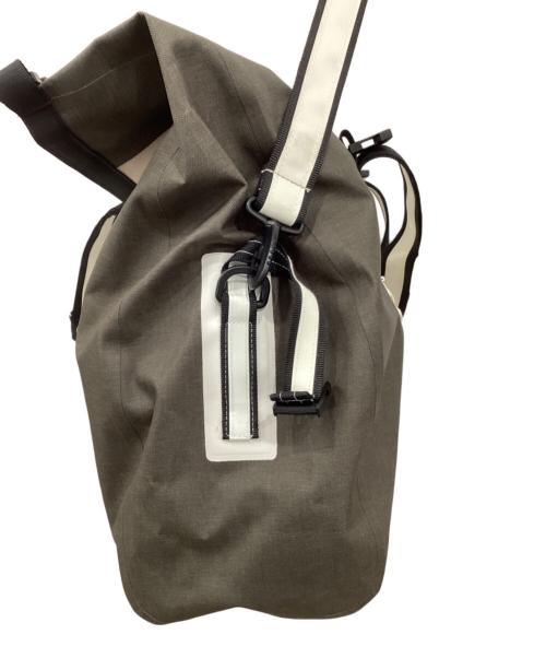 VICIOUSVENOM（ヴェシャスヴェノム）VICIOUSVENOM (ヴェシャスヴェノム) ショルダーバッグ ホワイト×カーキの古着・服飾アイテム