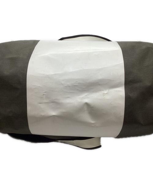 VICIOUSVENOM（ヴェシャスヴェノム）VICIOUSVENOM (ヴェシャスヴェノム) ショルダーバッグ ホワイト×カーキの古着・服飾アイテム