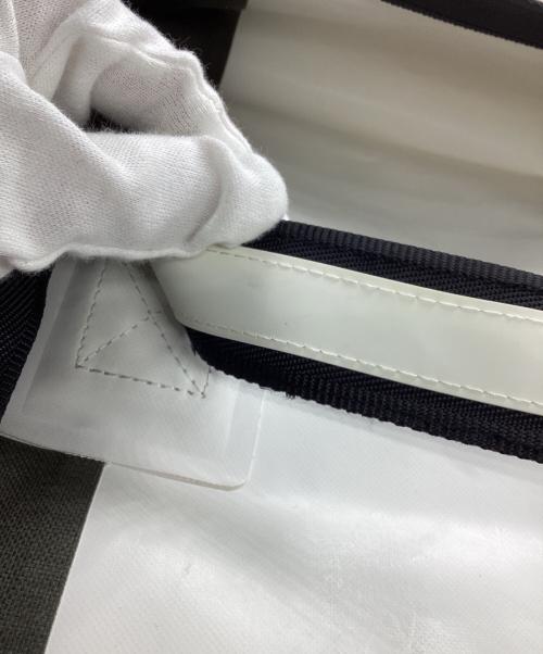 VICIOUSVENOM（ヴェシャスヴェノム）VICIOUSVENOM (ヴェシャスヴェノム) ショルダーバッグ ホワイト×カーキの古着・服飾アイテム