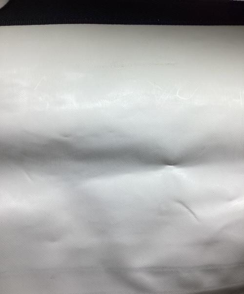 VICIOUSVENOM（ヴェシャスヴェノム）VICIOUSVENOM (ヴェシャスヴェノム) ショルダーバッグ ホワイト×カーキの古着・服飾アイテム