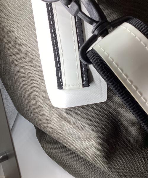 VICIOUSVENOM（ヴェシャスヴェノム）VICIOUSVENOM (ヴェシャスヴェノム) ショルダーバッグ ホワイト×カーキの古着・服飾アイテム