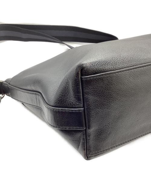 COACH（コーチ）COACH (コーチ) レザーショルダーバッグ ブラックの古着・服飾アイテム