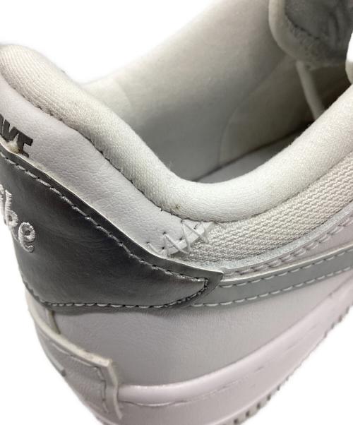 NIKE（ナイキ）NIKE (ナイキ) スニーカー ホワイト サイズ:24.5cmの古着・服飾アイテム