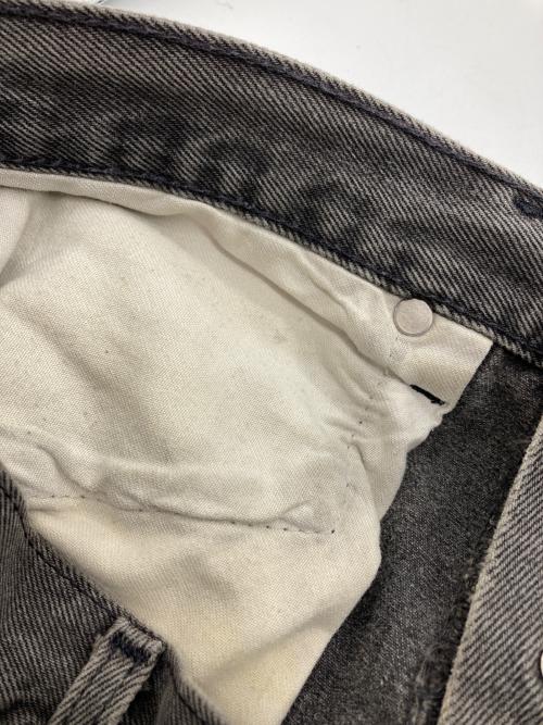 LEVI'S（リーバイス）LEVI'S (リーバイス) 後染めデニムパンツ グレー サイズ:SIZE 83.5cm (W33)の古着・服飾アイテム