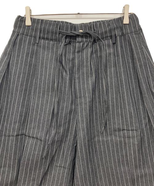 6cRAyon（シックスクレヨン）6cRAyon (シックスクレヨン) ワイドレッグショーツ グレー サイズ:Lの古着・服飾アイテム