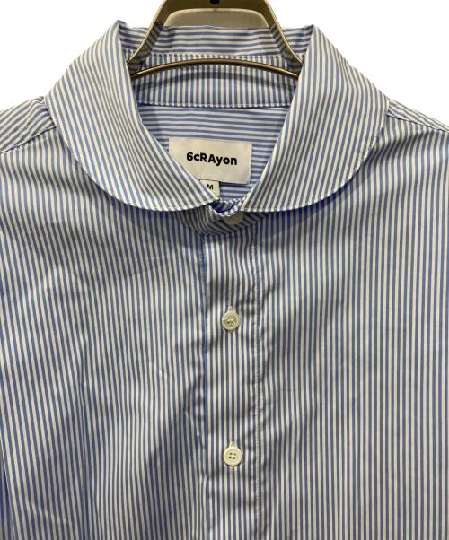 6cRAyon（シックスクレヨン）6cRAyon (シックスクレヨン) ラウンドカラーストライプシャツ ブルー サイズ:Mの古着・服飾アイテム