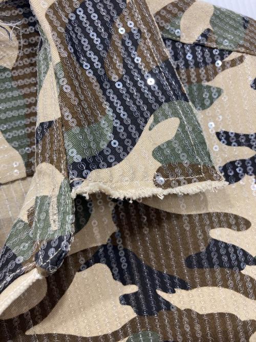 AFB（エーエフビー）AFB (エーエフビー) スパンコールシャツ カーキ サイズ:Mの古着・服飾アイテム