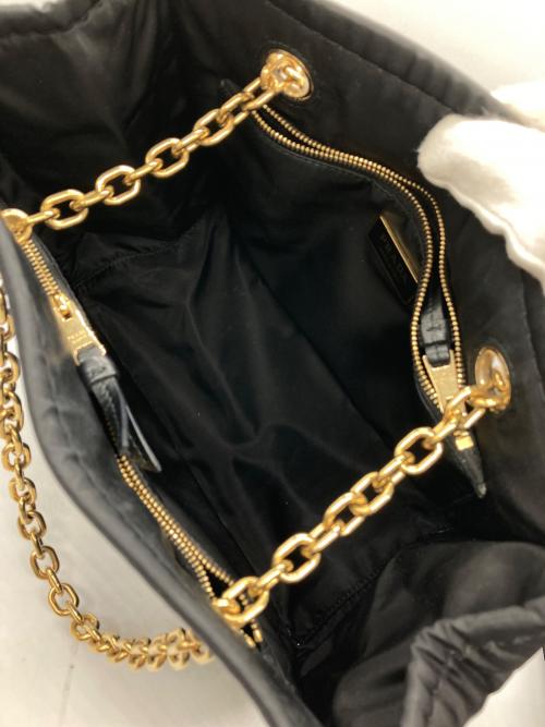 PRADA（プラダ）PRADA (プラダ) ナイロントートバッグ ブラックの古着・服飾アイテム