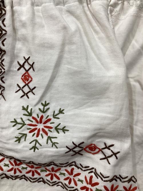 freada（フリーダ）Freada (フリーダ) アソートデザインヴィンテージパッチワーク刺繍パンツ ホワイト サイズ:Freeの古着・服飾アイテム