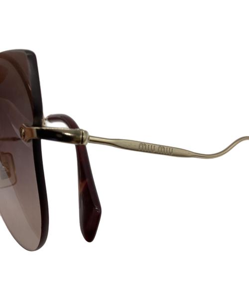 MIU MIU（ミュウミュウ）MIU MIU (ミュウミュウ) キャットアイサングラス ブラウン サイズ:62□17の古着・服飾アイテム