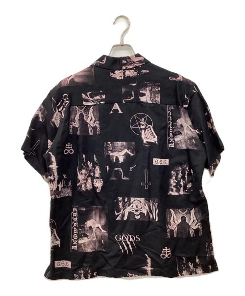 Azuma（アズマ）Azuma (アズマ) サタニズムセレモニーシャツ ブラック×ピンクの古着・服飾アイテム