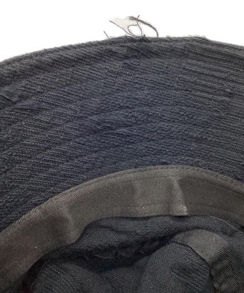 MINUS（マイナス）MINUS (マイナス) nahezu gleich (ナエツグロイヒ) バケットハット ブラックの古着・服飾アイテム