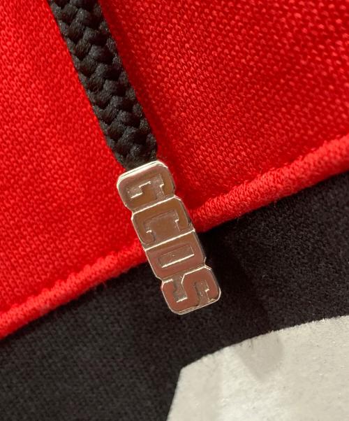 GCDS（ジーシーディーエス）GCDS (ジーシーディーエス) ロゴパーカー レッド×ブラック サイズ:XLの古着・服飾アイテム