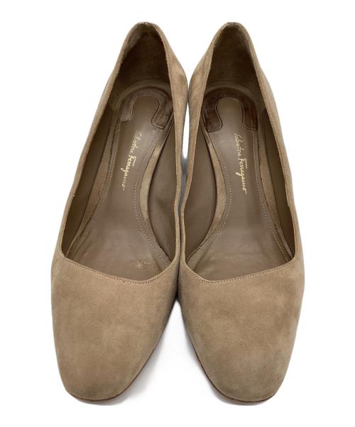 Salvatore Ferragamo（サルヴァトーレ フェラガモ）Salvatore Ferragamo (サルヴァトーレ フェラガモ) チャンキーヒールパンプス ベージュ サイズ:9の古着・服飾アイテム