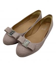 Salvatore Ferragamo（サルヴァトーレ フェラガモ）の古着「ヴァラリボン ラメパンプス」｜ピンク