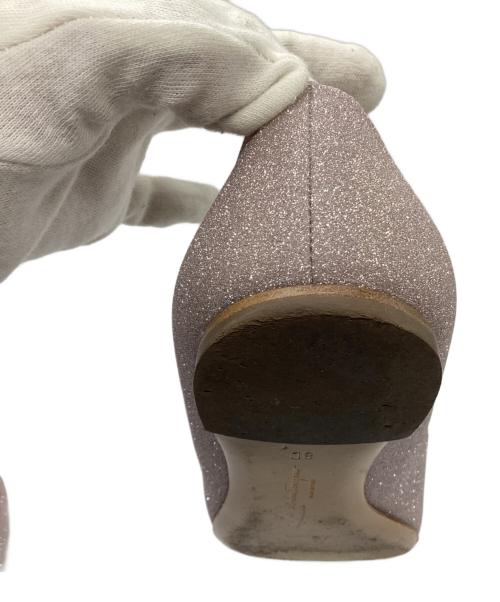 Salvatore Ferragamo（サルヴァトーレ フェラガモ）Salvatore Ferragamo (サルヴァトーレ フェラガモ) ヴァラリボン ラメパンプス ピンク サイズ:8の古着・服飾アイテム