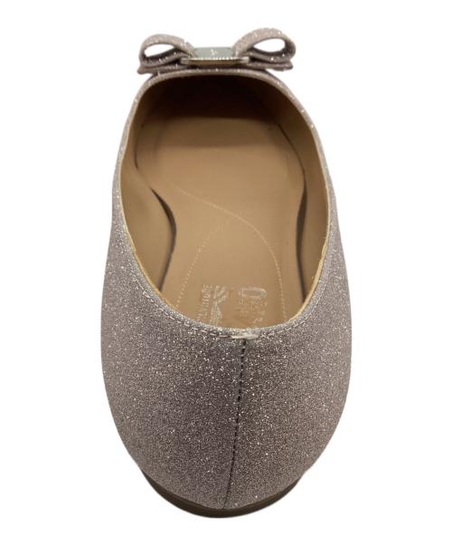 Salvatore Ferragamo（サルヴァトーレ フェラガモ）Salvatore Ferragamo (サルヴァトーレ フェラガモ) ヴァラリボン ラメパンプス ピンク サイズ:8の古着・服飾アイテム