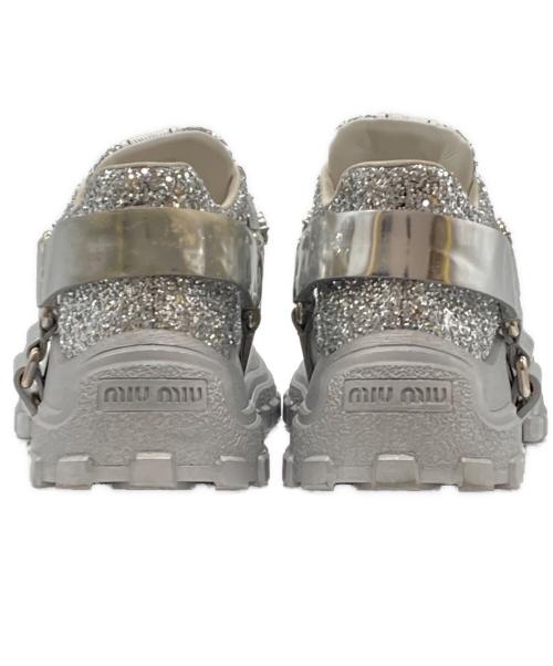 MIU MIU（ミュウミュウ）MIU MIU (ミュウミュウ) ラメグリッター ビジュースニーカー グレー サイズ:38 1/2の古着・服飾アイテム