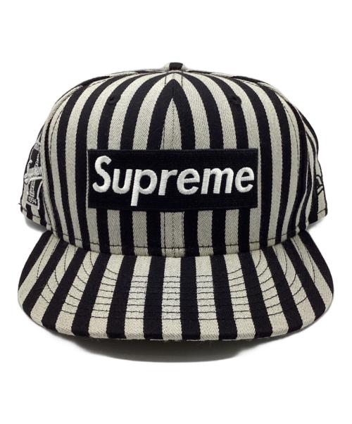 SUPREME（シュプリーム）SUPREME (シュプリーム) キャップ ホワイト×ブラック サイズ:7 1/2(59.6cm)の古着・服飾アイテム