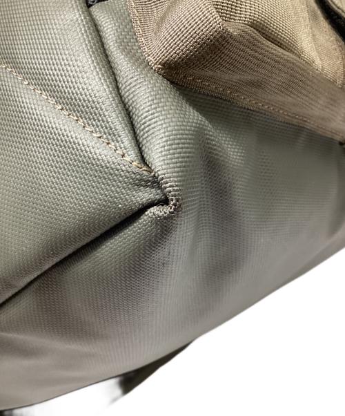 PORTER（ポーター）PORTER (ポーター) PRISM SHOULDER BAG / プリズムショルダーバッグ カーキの古着・服飾アイテム