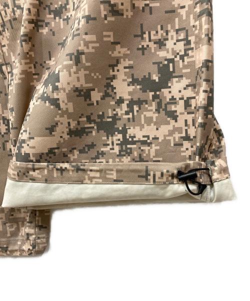 PLAYHOUR（プレイアワー）PLAYHOUR (プレイアワー) カモフラカーゴパンツ ベージュ サイズ:2の古着・服飾アイテム