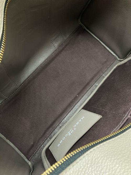 MARC JACOBS（マークジェイコブス）MARC JACOBS (マークジェイコブス) ザ レザー トート バッグ ミディアム ベージュの古着・服飾アイテム