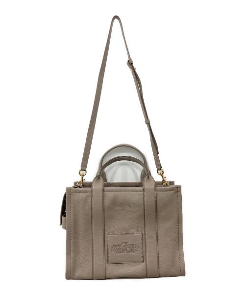 MARC JACOBS（マークジェイコブス）MARC JACOBS (マークジェイコブス) ザ レザー トート バッグ ミディアム ベージュの古着・服飾アイテム