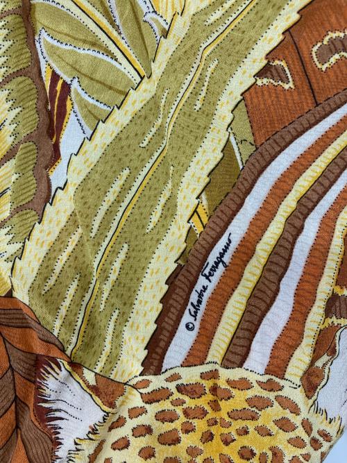 Salvatore Ferragamo（サルヴァトーレ フェラガモ）Salvatore Ferragamo (サルヴァトーレ フェラガモ) シルクブラウス ベージュ サイズ:Sの古着・服飾アイテム