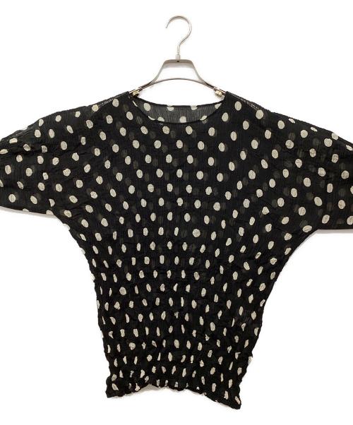 ISSEY MIYAKE（イッセイミヤケ）ISSEY MIYAKE (イッセイミヤケ) ドットプリーツブラウス ブラック サイズ:Mの古着・服飾アイテム