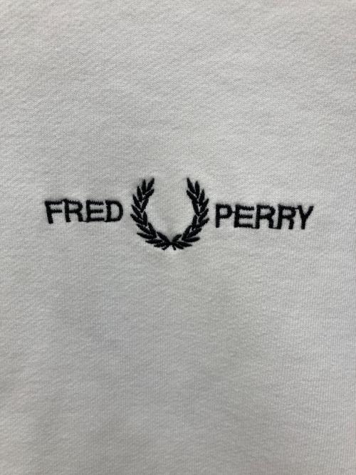 FRED PERRY（フレッドペリー）FRED PERRY (フレッドペリー) BEAMS (ビームス) 別注 ロゴ刺繍スウェット ホワイト サイズ:Lの古着・服飾アイテム
