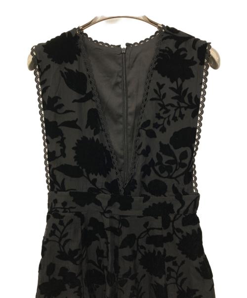 Tnewties（トゥエンティーズ）TNEWTIES (トゥエンティーズ) ディープVネックドレス ブラック サイズ:Sの古着・服飾アイテム
